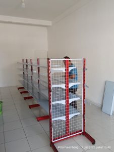 Pemasangan Rak Minimarket di Sematang Borang Palembang