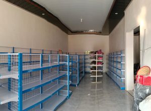 Pemasangan Rak Minimarket Toko Arinda Tani Tanjung Lago Banyuasin: Transformasi Toko Modern & Rapi